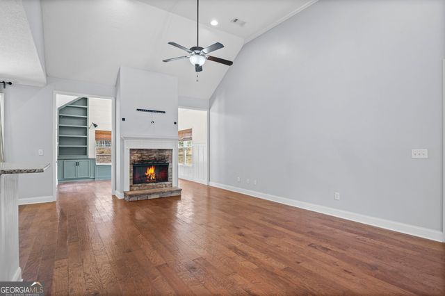 179 Cainbridge Park Drive, Newnan, GA 30263