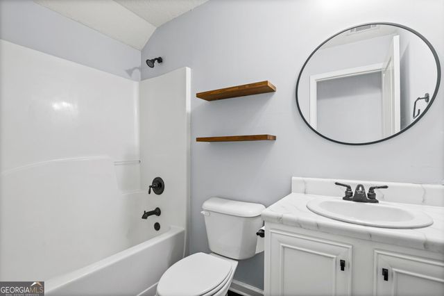 179 Cainbridge Park Drive, Newnan, GA 30263