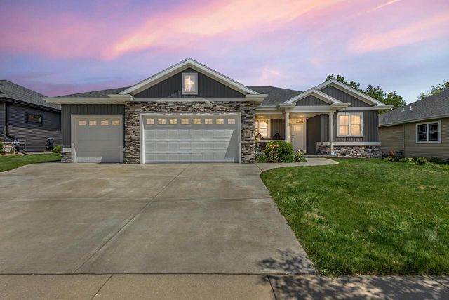 816 Damascus Trail, Cottage Grove, WI 53527