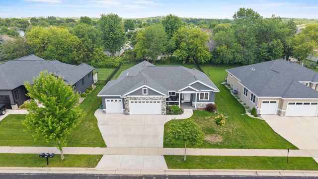 816 Damascus Trail, Cottage Grove, WI 53527