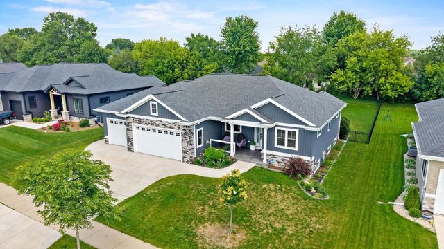 816 Damascus Trail, Cottage Grove, WI 53527