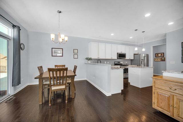 10280 California Street, Crown Point, IN 46307