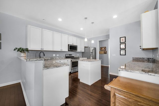 10280 California Street, Crown Point, IN 46307