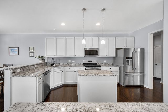 10280 California Street, Crown Point, IN 46307