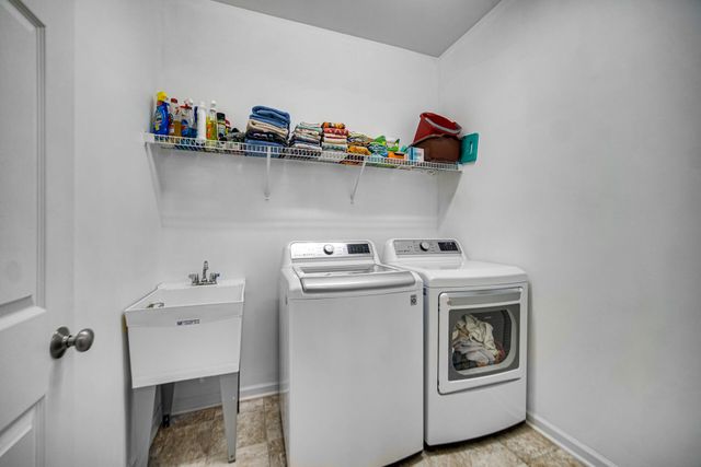 10280 California Street, Crown Point, IN 46307