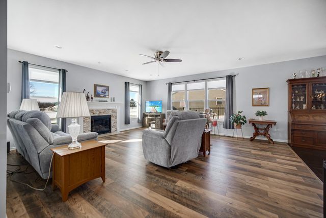 10280 California Street, Crown Point, IN 46307