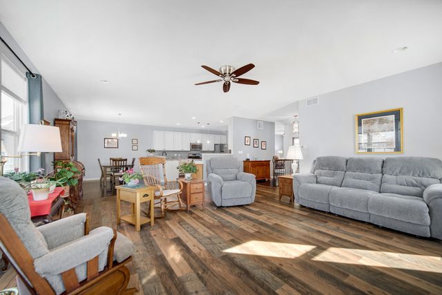 10280 California Street, Crown Point, IN 46307