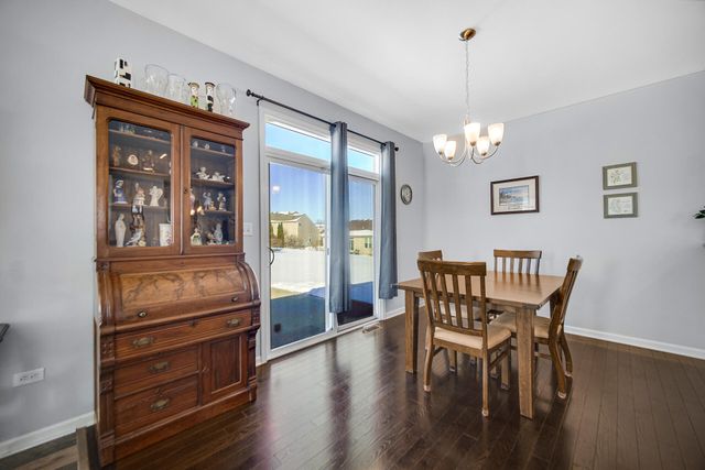 10280 California Street, Crown Point, IN 46307