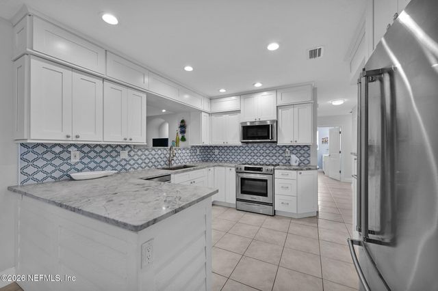 136 AVALON Avenue, Flagler Beach, FL 32136