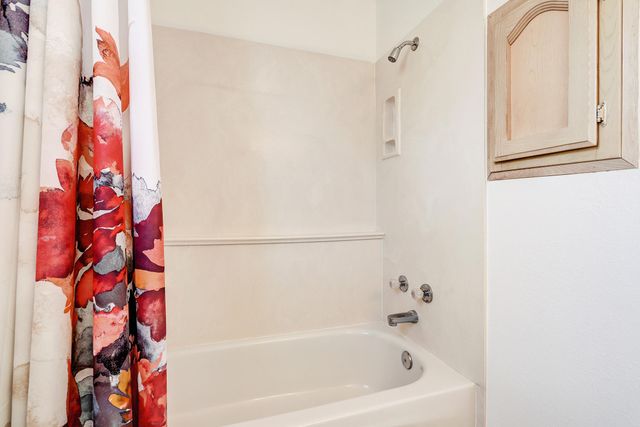 1930 Amor Drive NW, Albuquerque, NM 87120