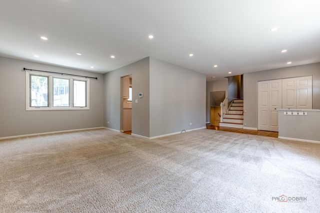 45 Monterey Drive, Vernon Hills, IL 60061