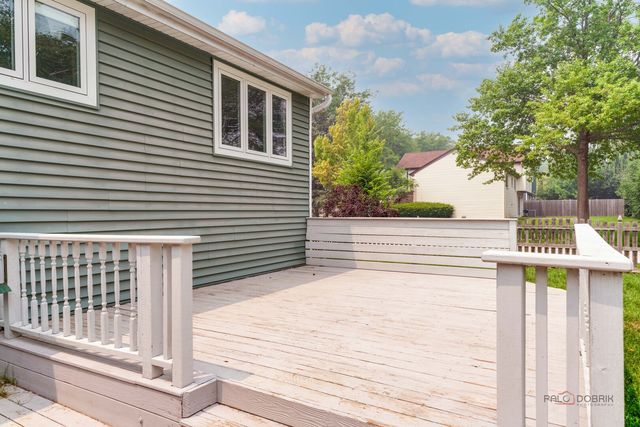 45 Monterey Drive, Vernon Hills, IL 60061