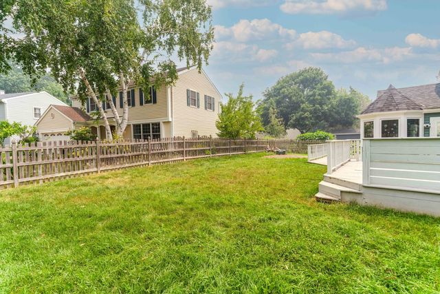 45 Monterey Drive, Vernon Hills, IL 60061
