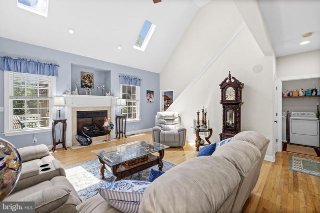 621 RIDGEMONT DR, Louisa, VA 23093