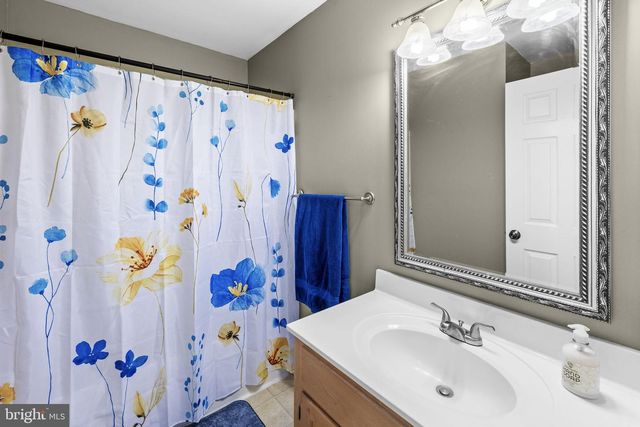 621 RIDGEMONT DR, Louisa, VA 23093