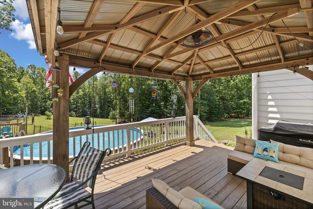 621 RIDGEMONT DR, Louisa, VA 23093