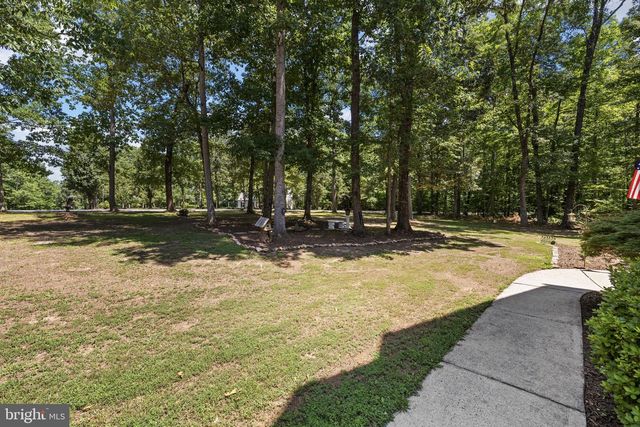 621 RIDGEMONT DR, Louisa, VA 23093