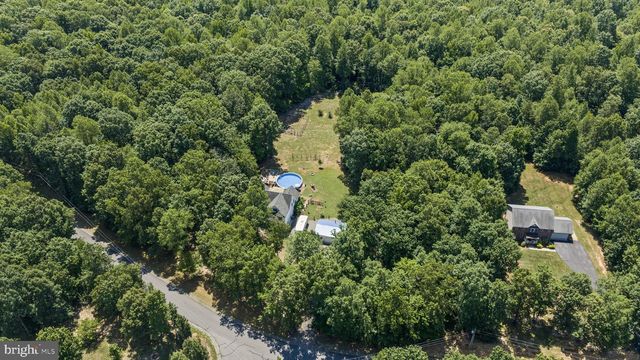 621 RIDGEMONT DR, Louisa, VA 23093