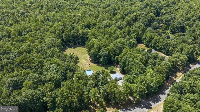 621 RIDGEMONT DR, Louisa, VA 23093