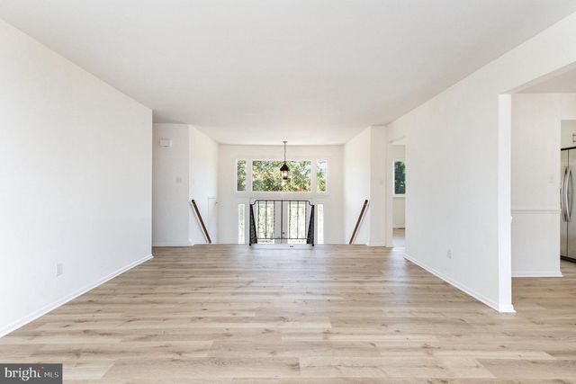 4216 HIGH RIDGE RD, Haymarket, VA 20169