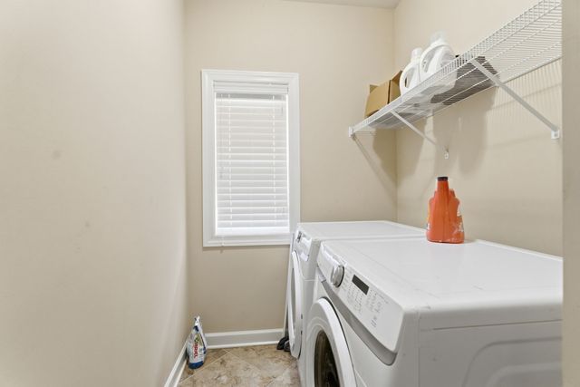 2733 Presley Dr, Murfreesboro, TN 37128