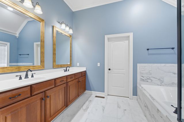 2733 Presley Dr, Murfreesboro, TN 37128