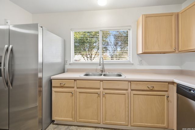 7922 Winterstone Dr, San Antonio, TX 78254