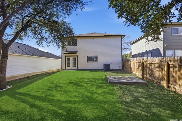 7922 Winterstone Dr, San Antonio, TX 78254