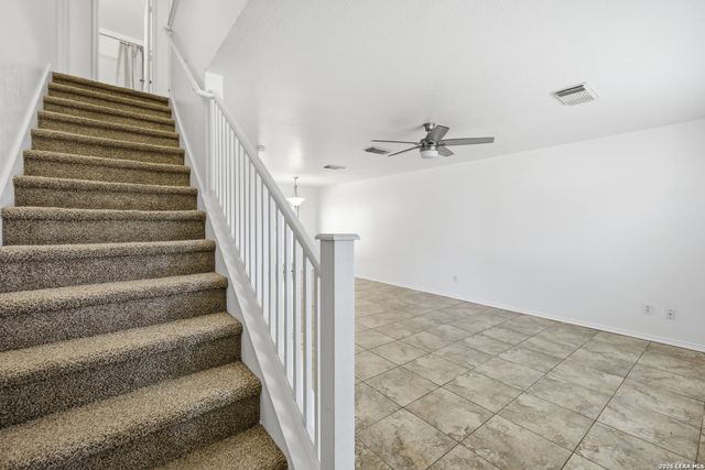 7922 Winterstone Dr, San Antonio, TX 78254