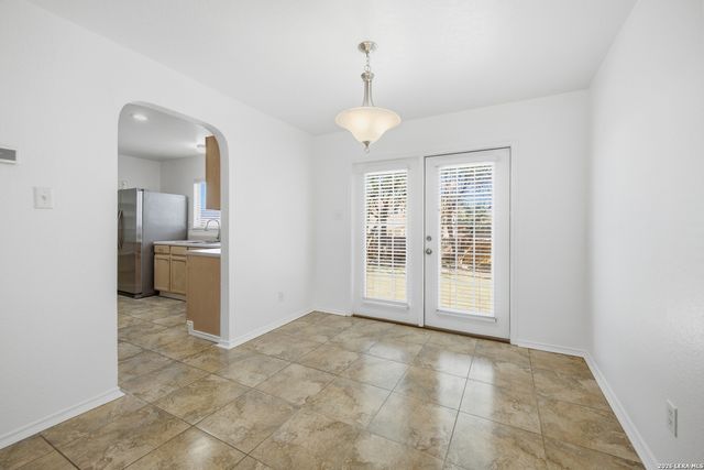 7922 Winterstone Dr, San Antonio, TX 78254