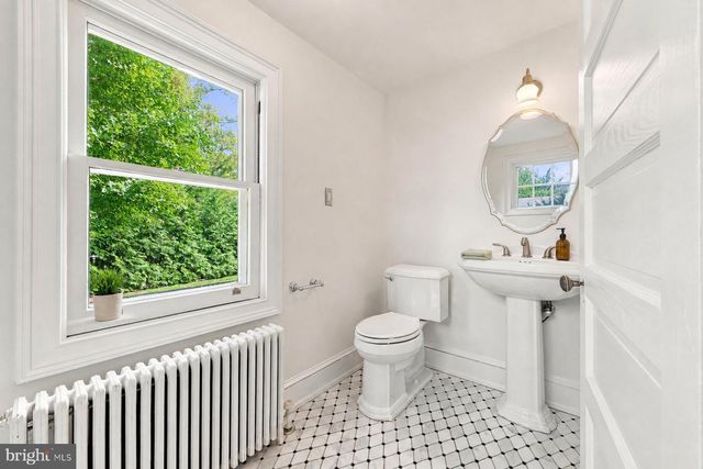 205 W KINGS HWY, Audubon, NJ 08106
