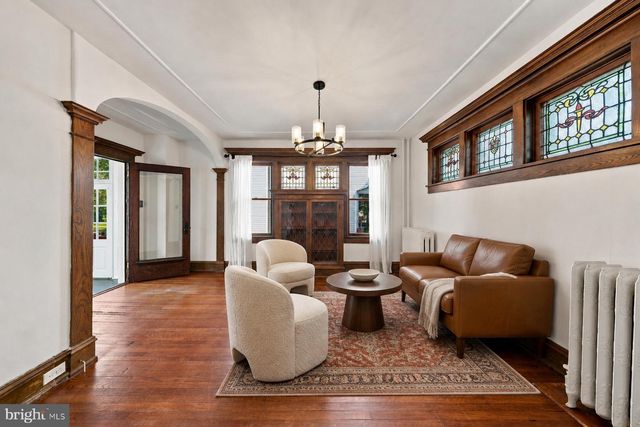 205 W KINGS HWY, Audubon, NJ 08106