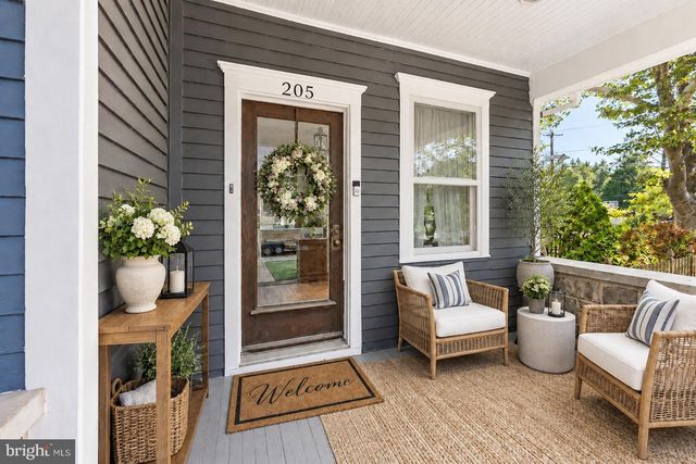 205 W KINGS HWY, Audubon, NJ 08106