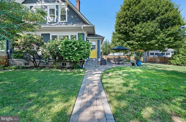 205 W KINGS HWY, Audubon, NJ 08106