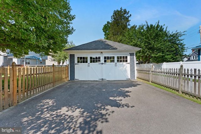 205 W KINGS HWY, Audubon, NJ 08106