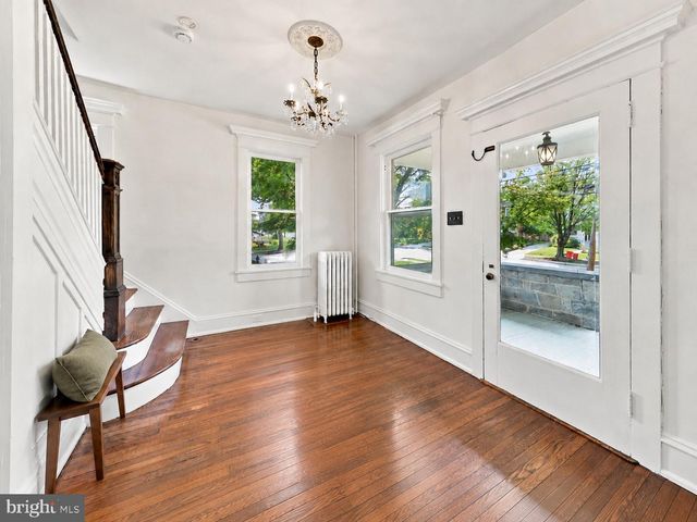 205 W KINGS HWY, Audubon, NJ 08106