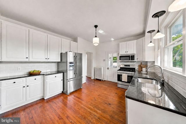 205 W KINGS HWY, Audubon, NJ 08106