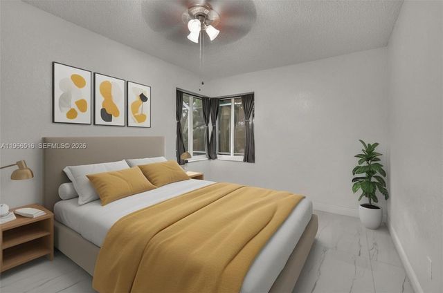 544 NW 159th Ln, Pembroke Pines, FL 33028