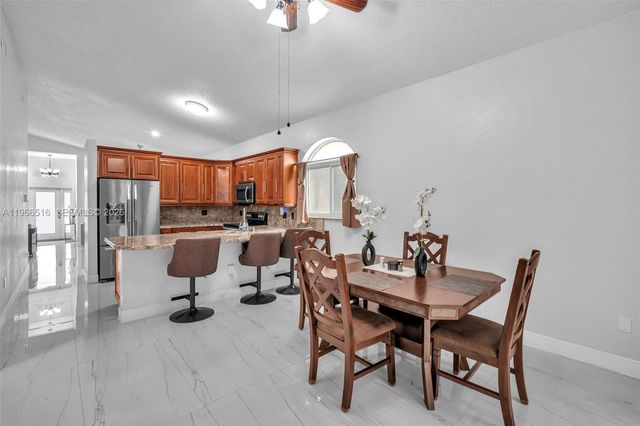 544 NW 159th Ln, Pembroke Pines, FL 33028