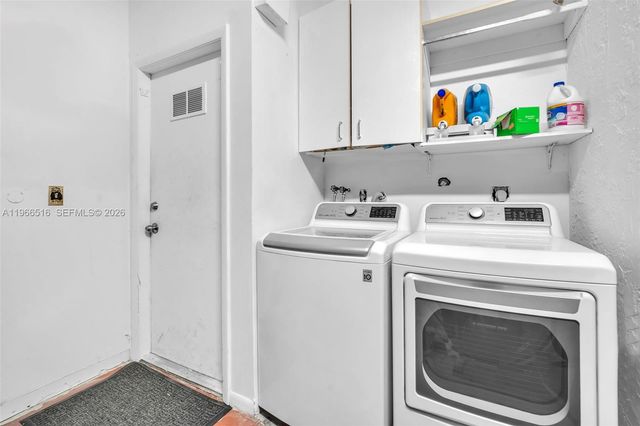 544 NW 159th Ln, Pembroke Pines, FL 33028