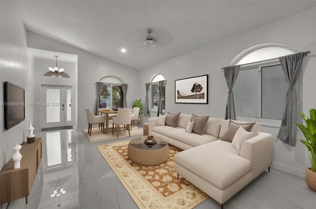 544 NW 159th Ln, Pembroke Pines, FL 33028