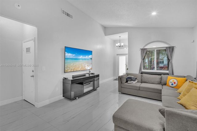 544 NW 159th Ln, Pembroke Pines, FL 33028