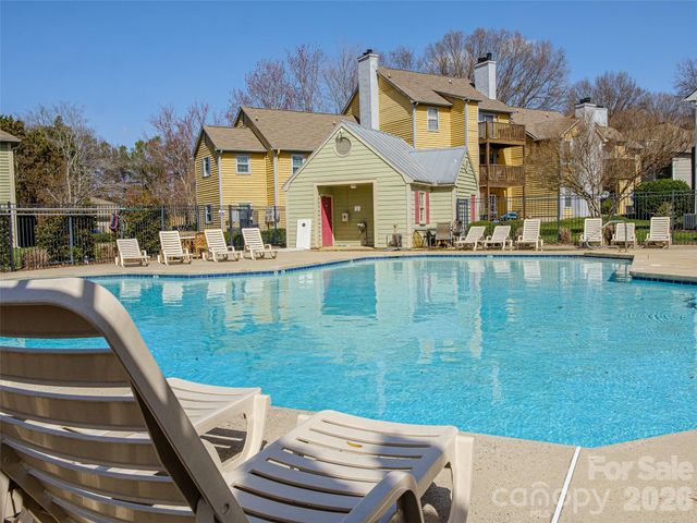 3300 Selwyn Farms Lane 5, Charlotte, NC 28209