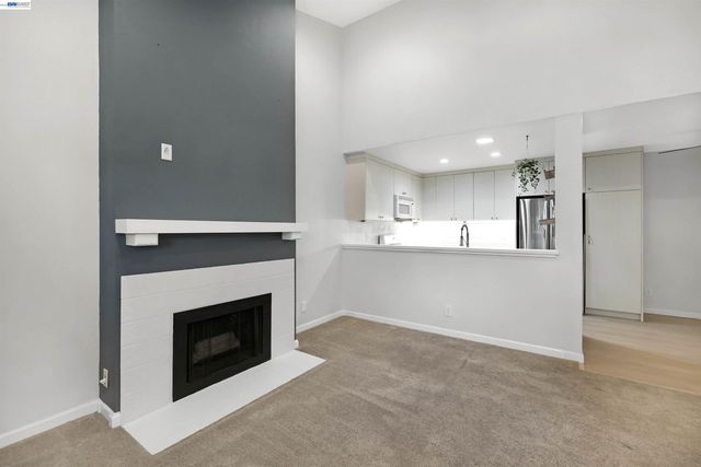37168 Meadowbrook Cmn 304, Fremont, CA 94536