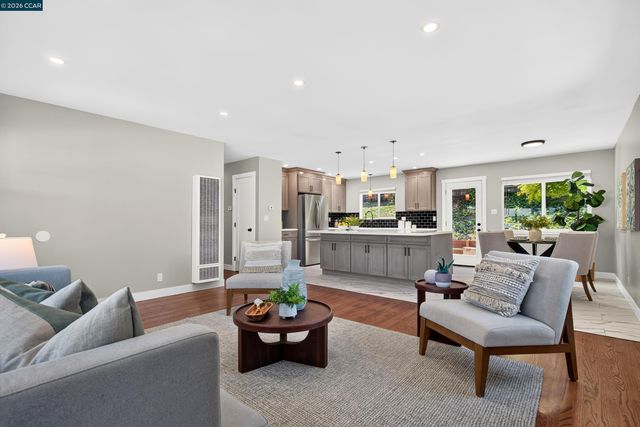 2823 Delmore Rd, San Pablo, CA 94806