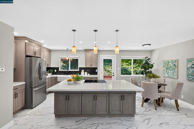 2823 Delmore Rd, San Pablo, CA 94806