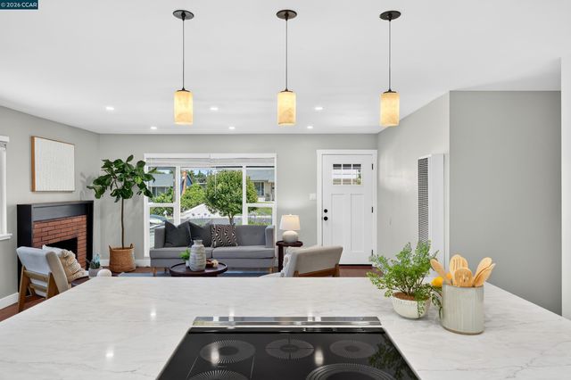 2823 Delmore Rd, San Pablo, CA 94806