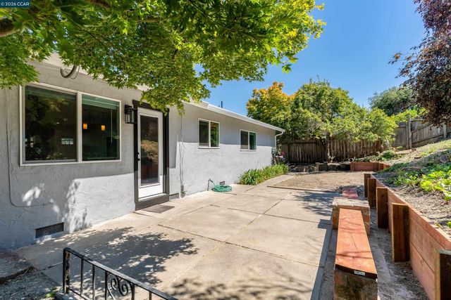 2823 Delmore Rd, San Pablo, CA 94806