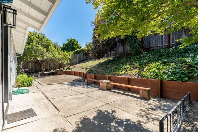 2823 Delmore Rd, San Pablo, CA 94806