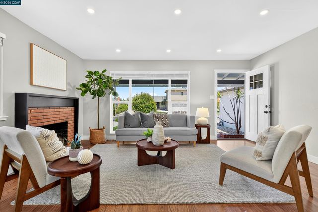 2823 Delmore Rd, San Pablo, CA 94806